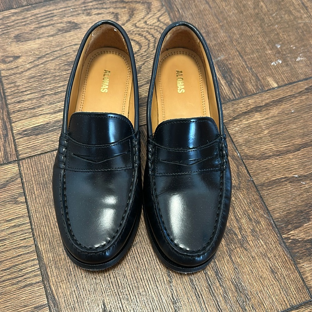 ALOHAS Women's Rivet Loafers